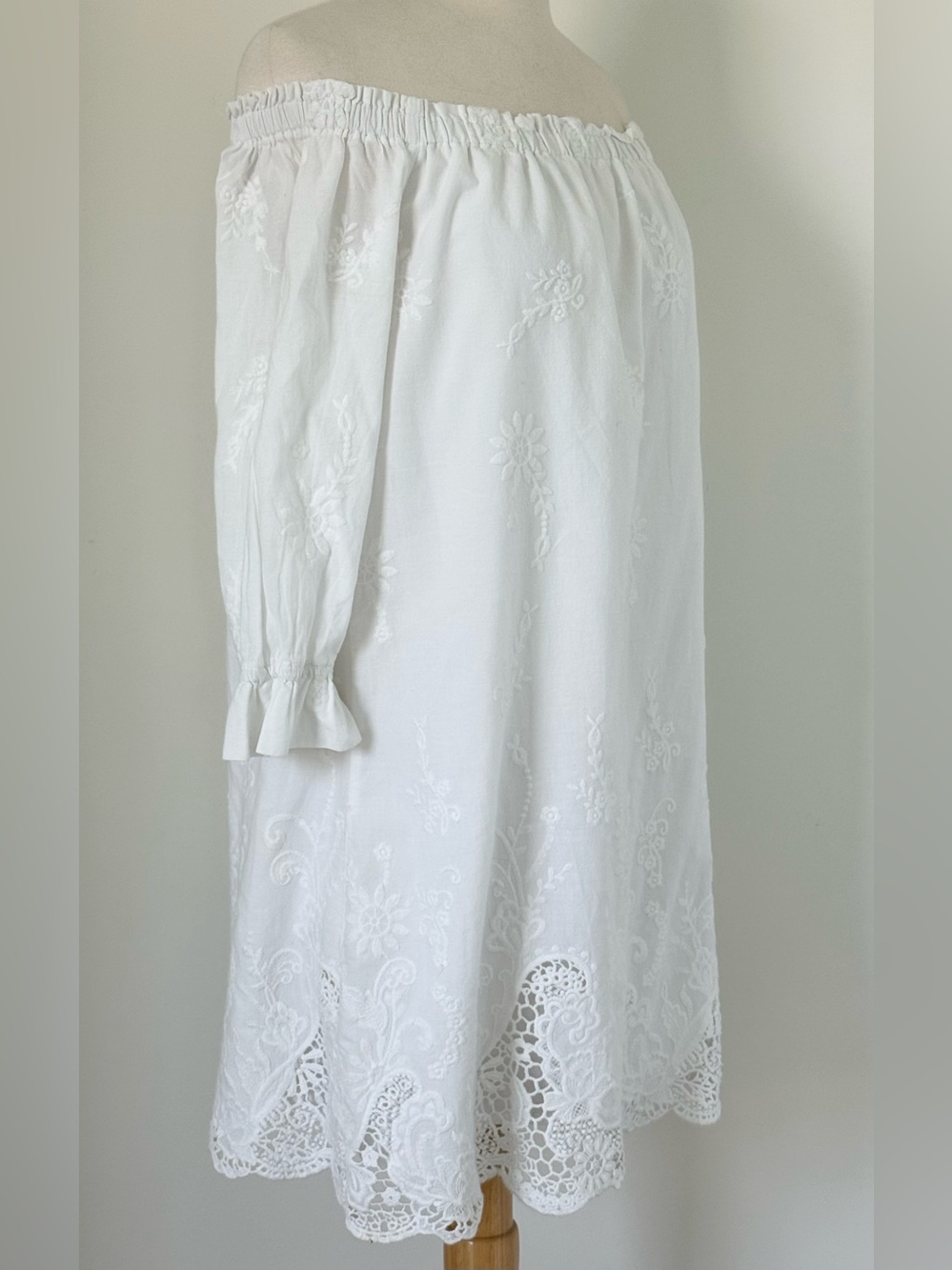 Abercrombie & Fitch Embroidered Lace Off The Shoulder Dress Lined White Size S